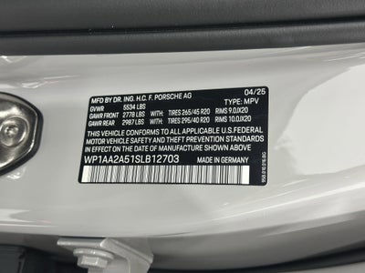 2025 Porsche Macan Base