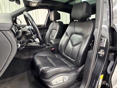 2021 Porsche Macan AWD