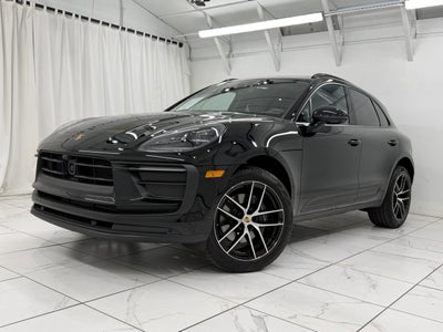 2025 Porsche Macan Base