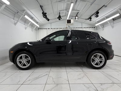 2025 Porsche Macan Base