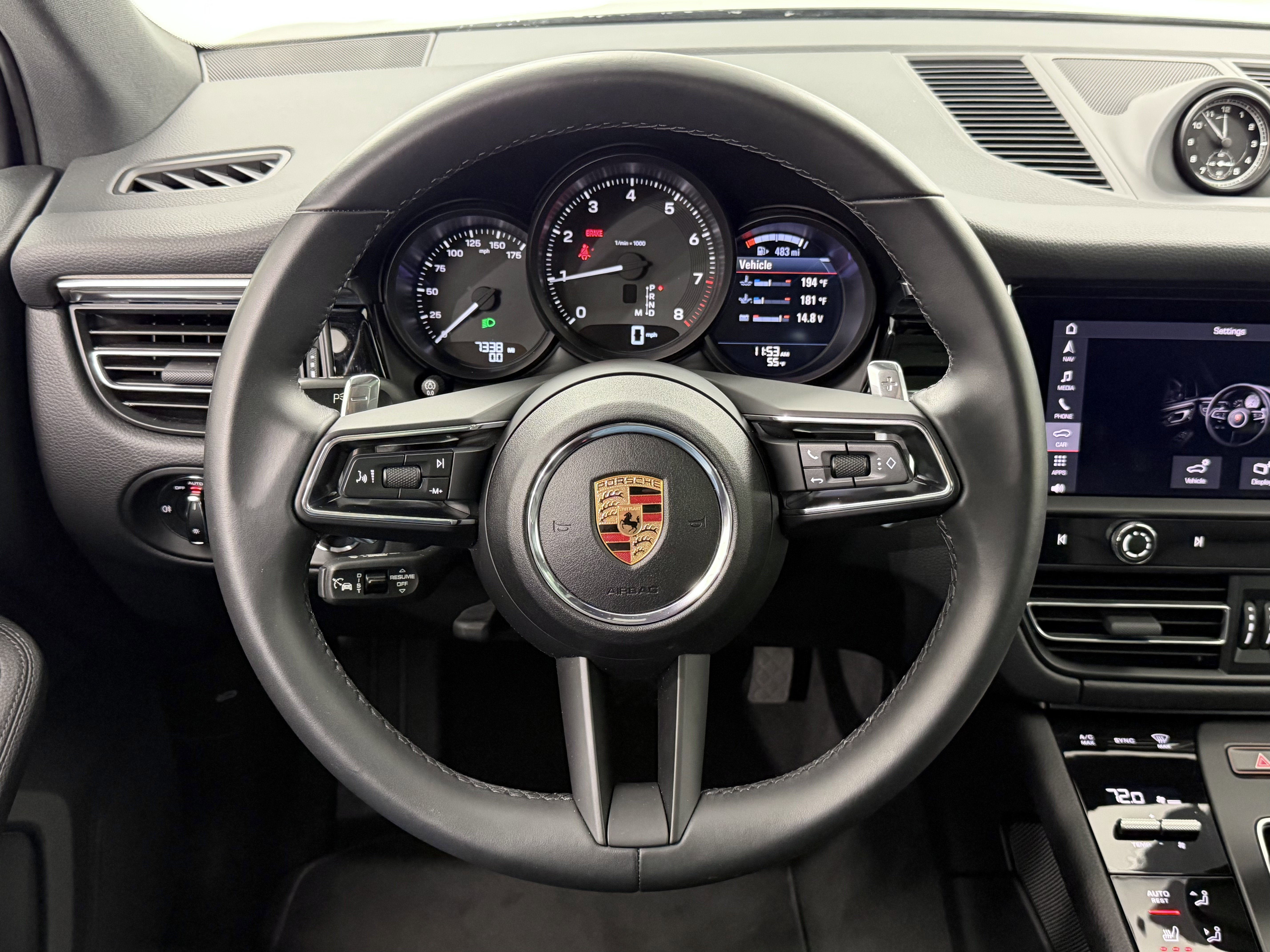 2025 Porsche Macan Base