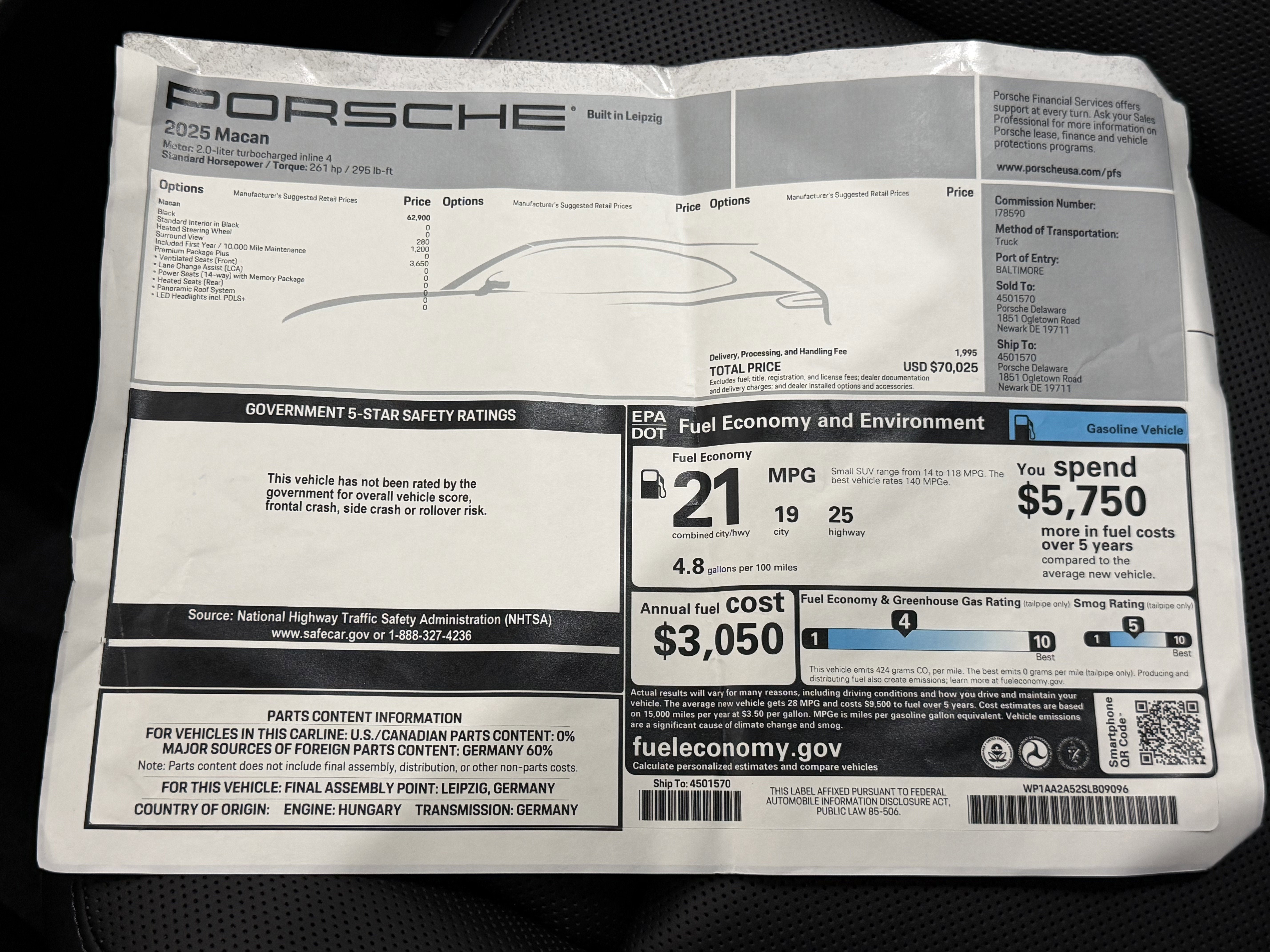 2025 Porsche Macan Base