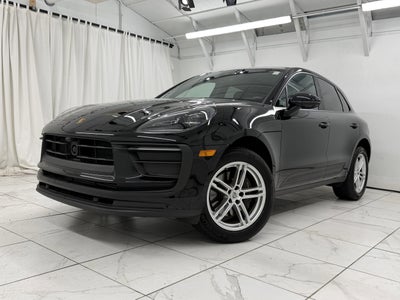 2025 Porsche Macan Base