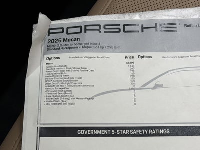 2025 Porsche Macan Base