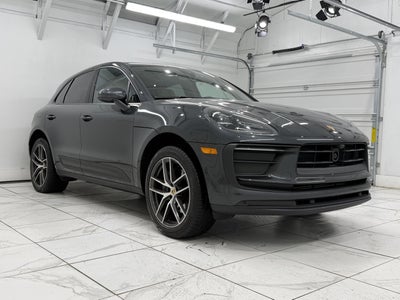 2025 Porsche Macan Base