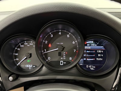 2025 Porsche Macan Base