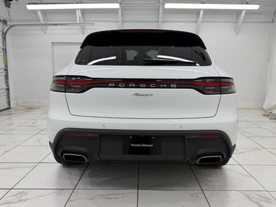 2025 Porsche Macan Base