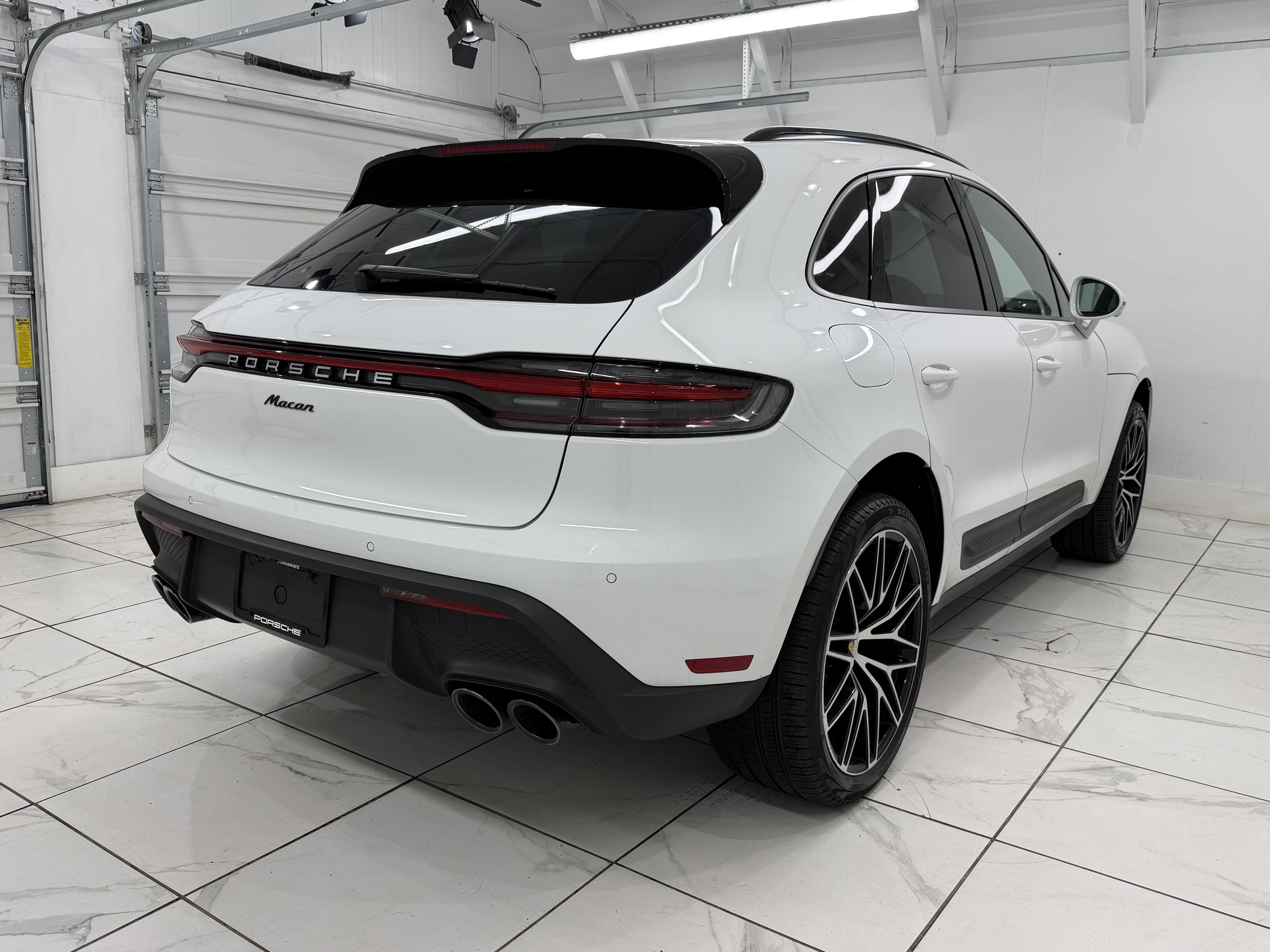 2026 Porsche Macan Base
