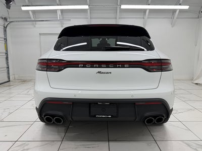 2026 Porsche Macan Base