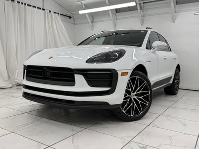 2026 Porsche Macan Base
