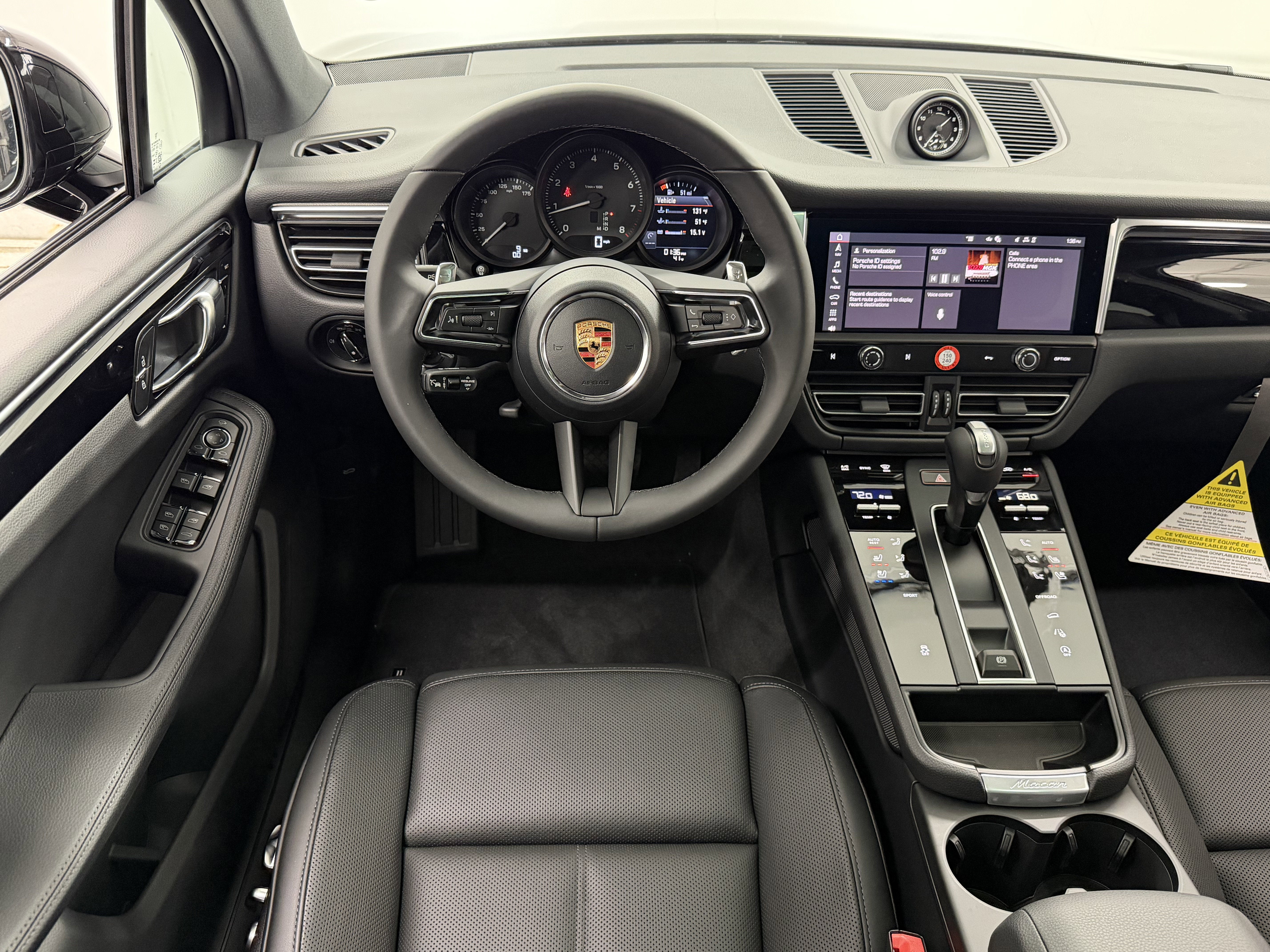 2026 Porsche Macan Base