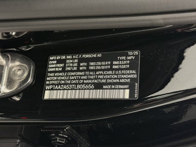 2026 Porsche Macan Base