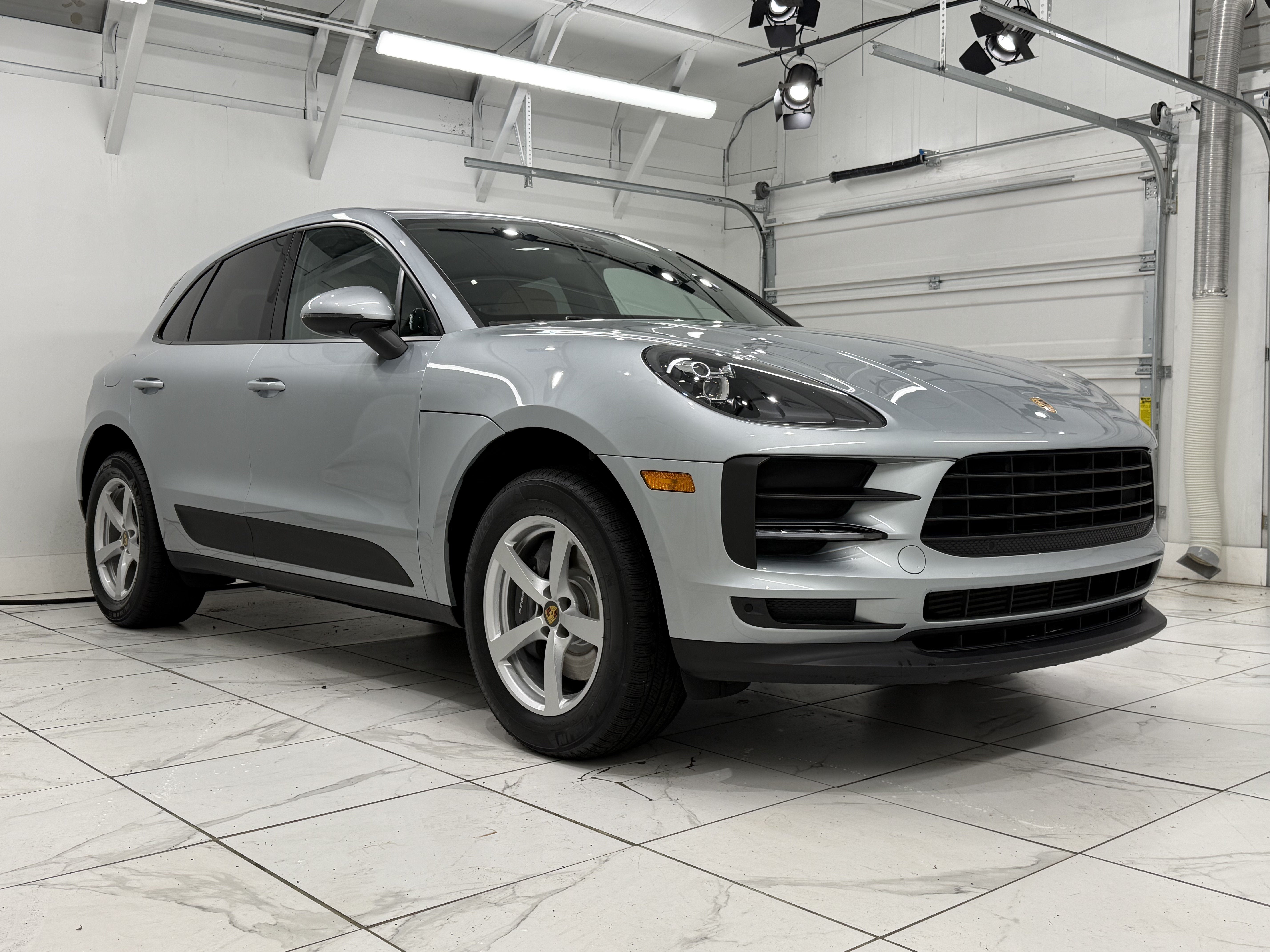 2021 Porsche Macan AWD