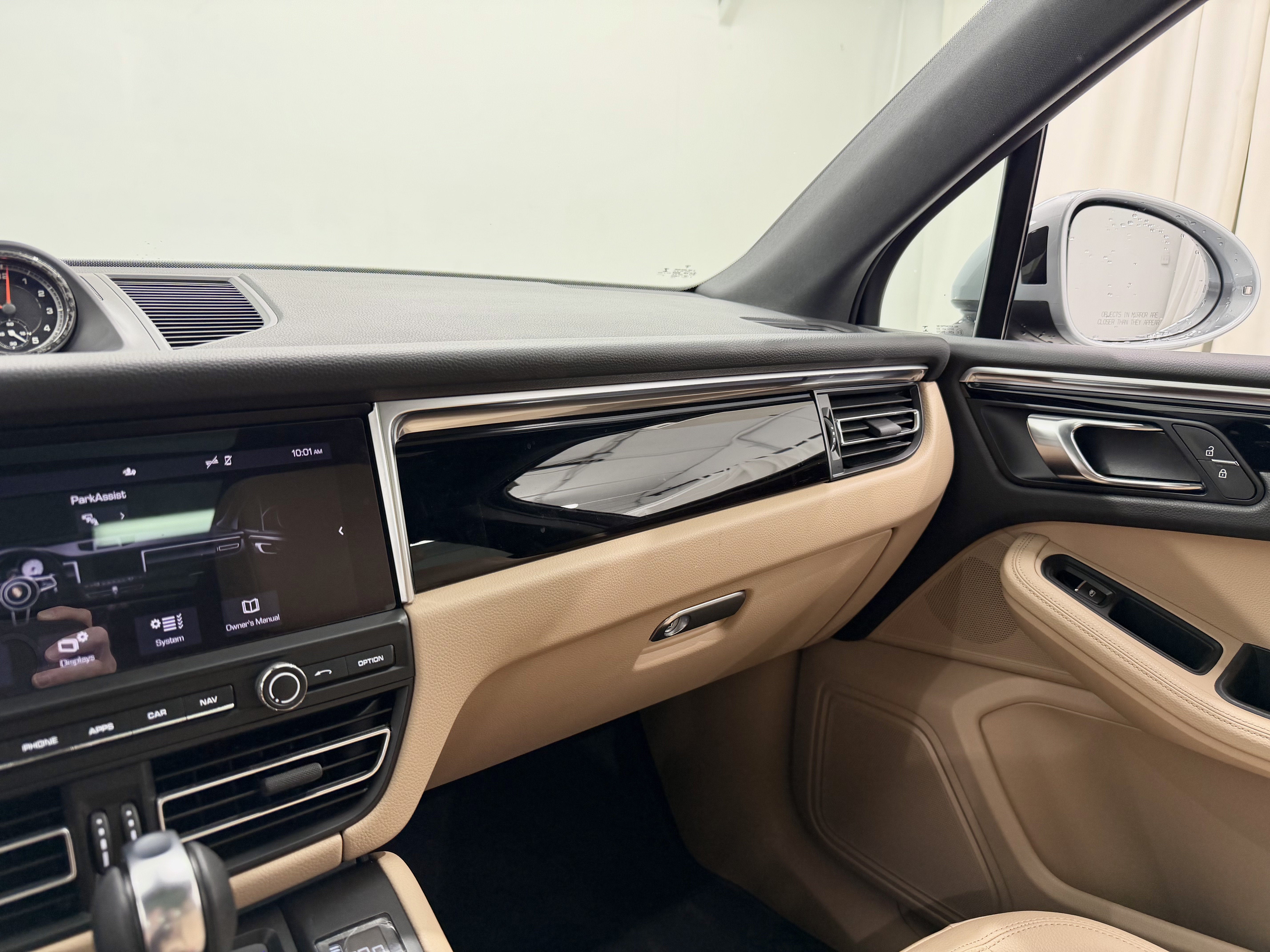 2021 Porsche Macan AWD