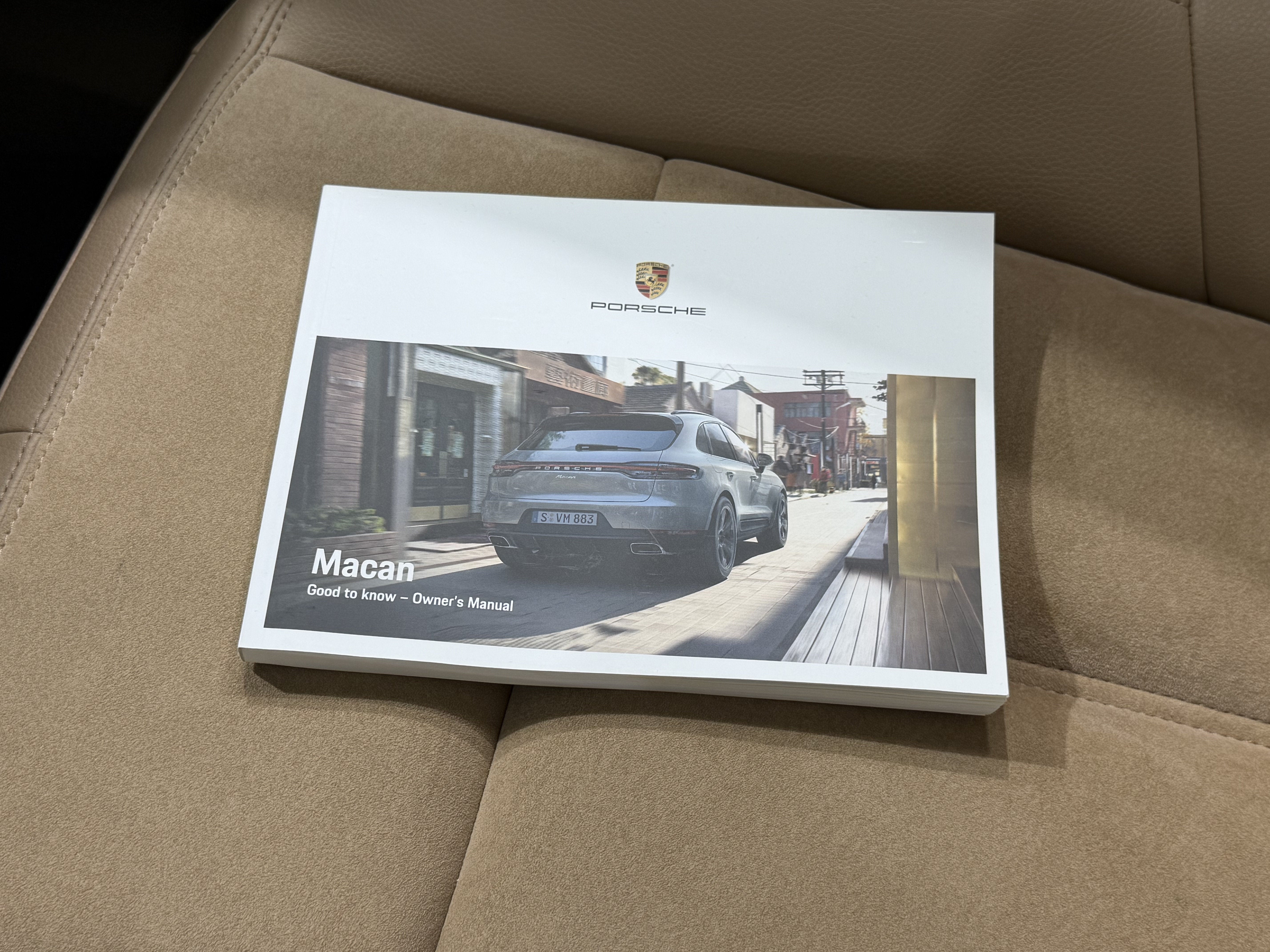 2021 Porsche Macan AWD