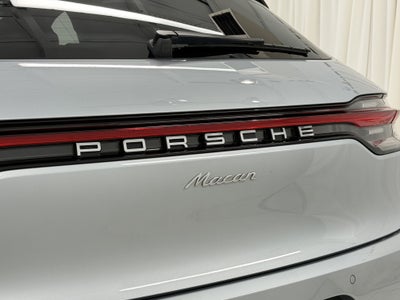2021 Porsche Macan AWD
