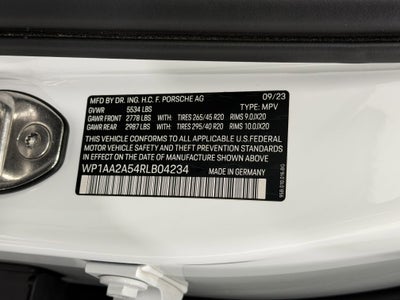 2024 Porsche Macan Base