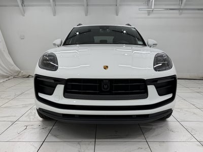 2024 Porsche Macan Base