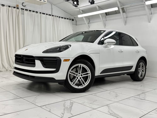 2025 Porsche Macan Base