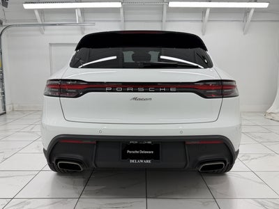 2025 Porsche Macan Base