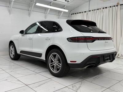 2025 Porsche Macan Base