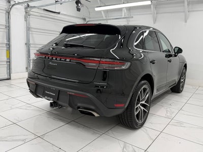 2025 Porsche Macan Base