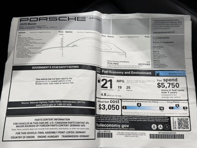 2025 Porsche Macan Base