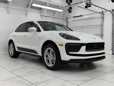 2026 Porsche Macan Base