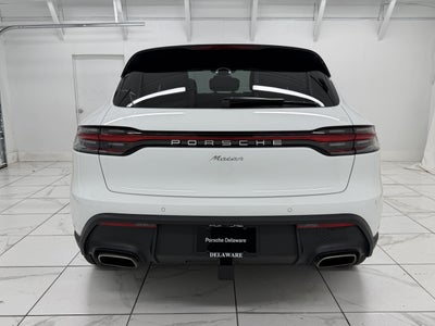 2026 Porsche Macan Base