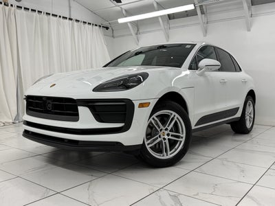 2026 Porsche Macan Base