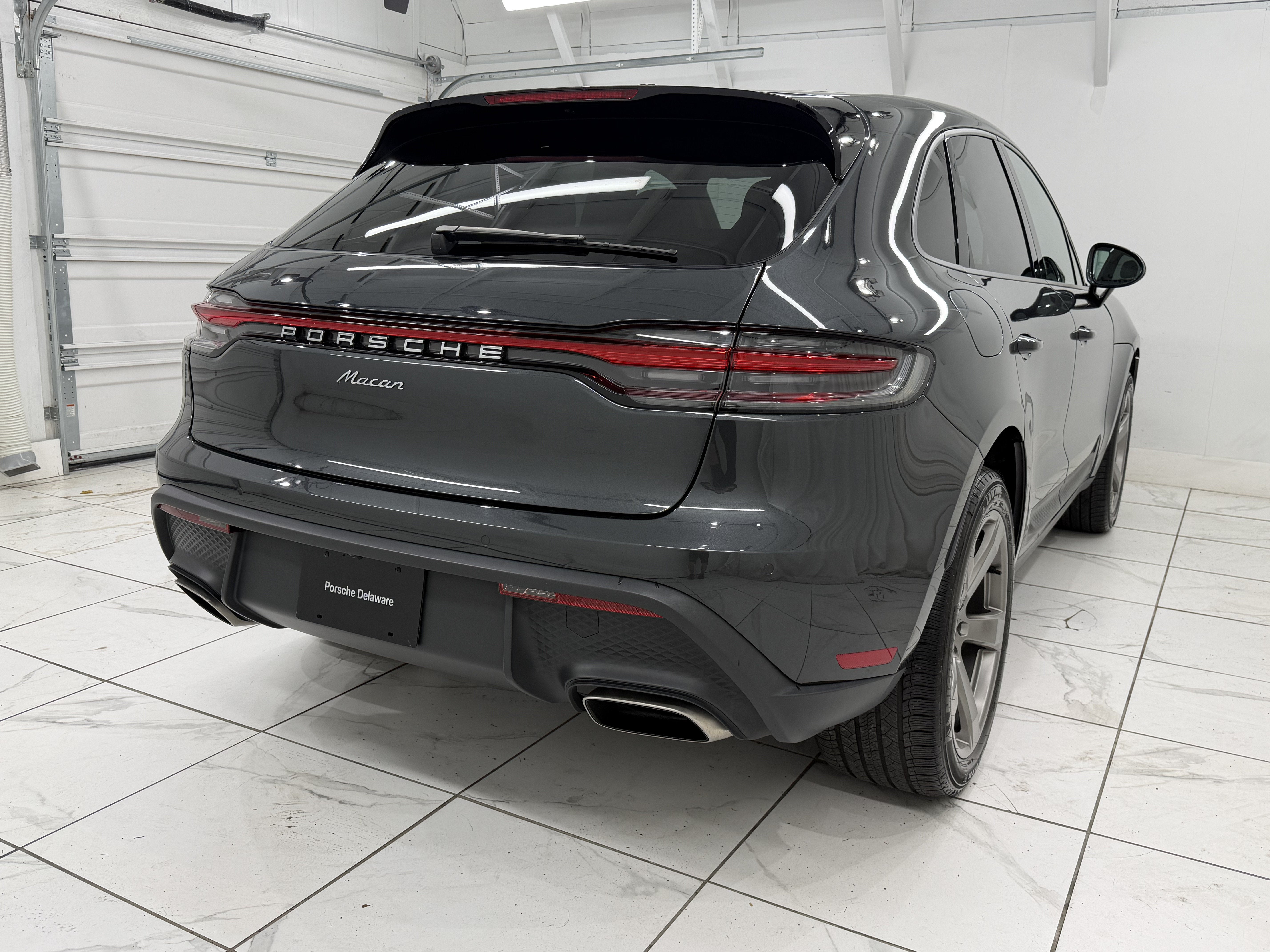 2024 Porsche Macan Base