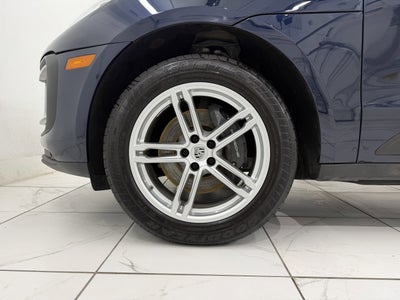 2022 Porsche Macan AWD