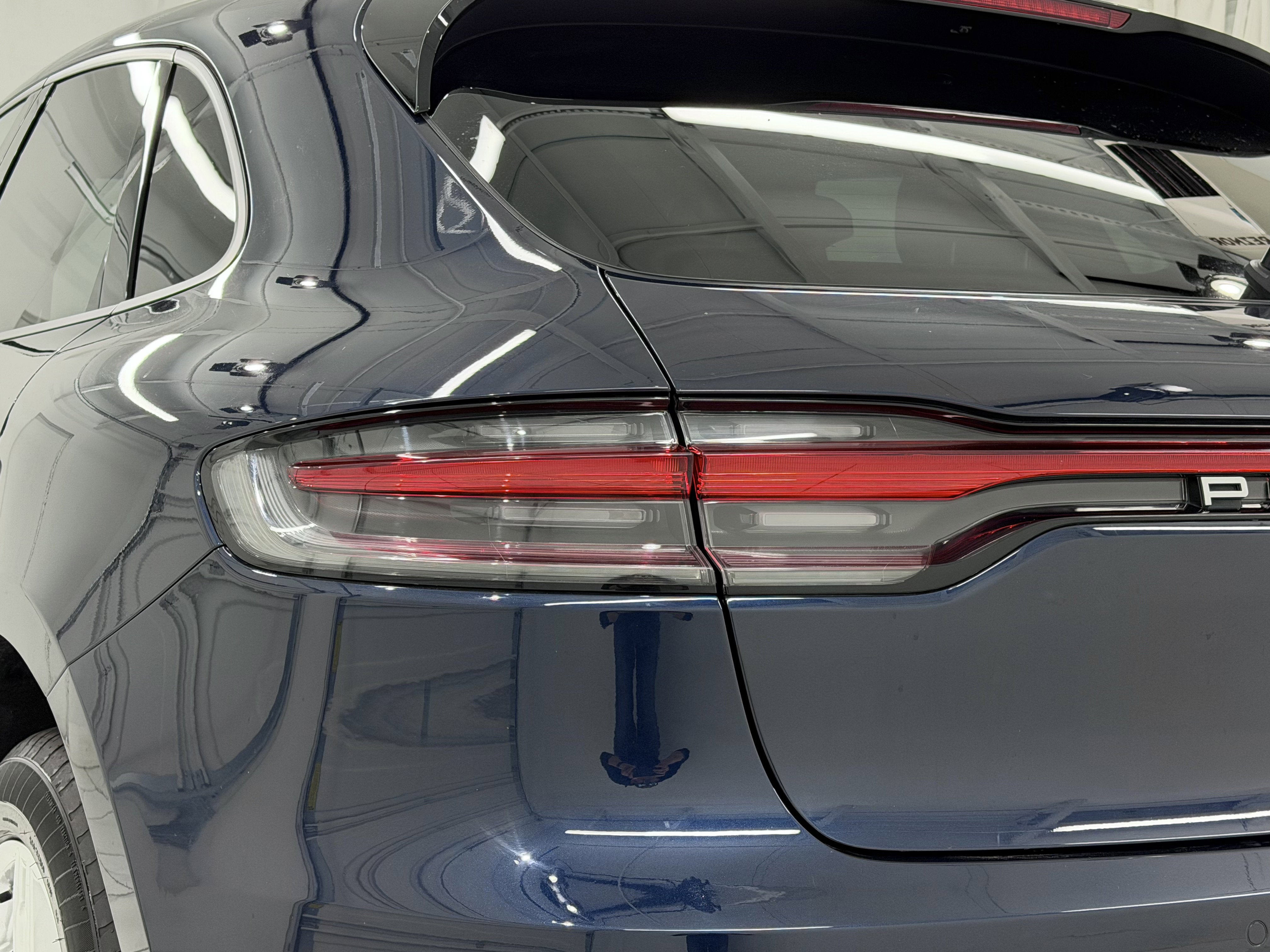 2022 Porsche Macan AWD