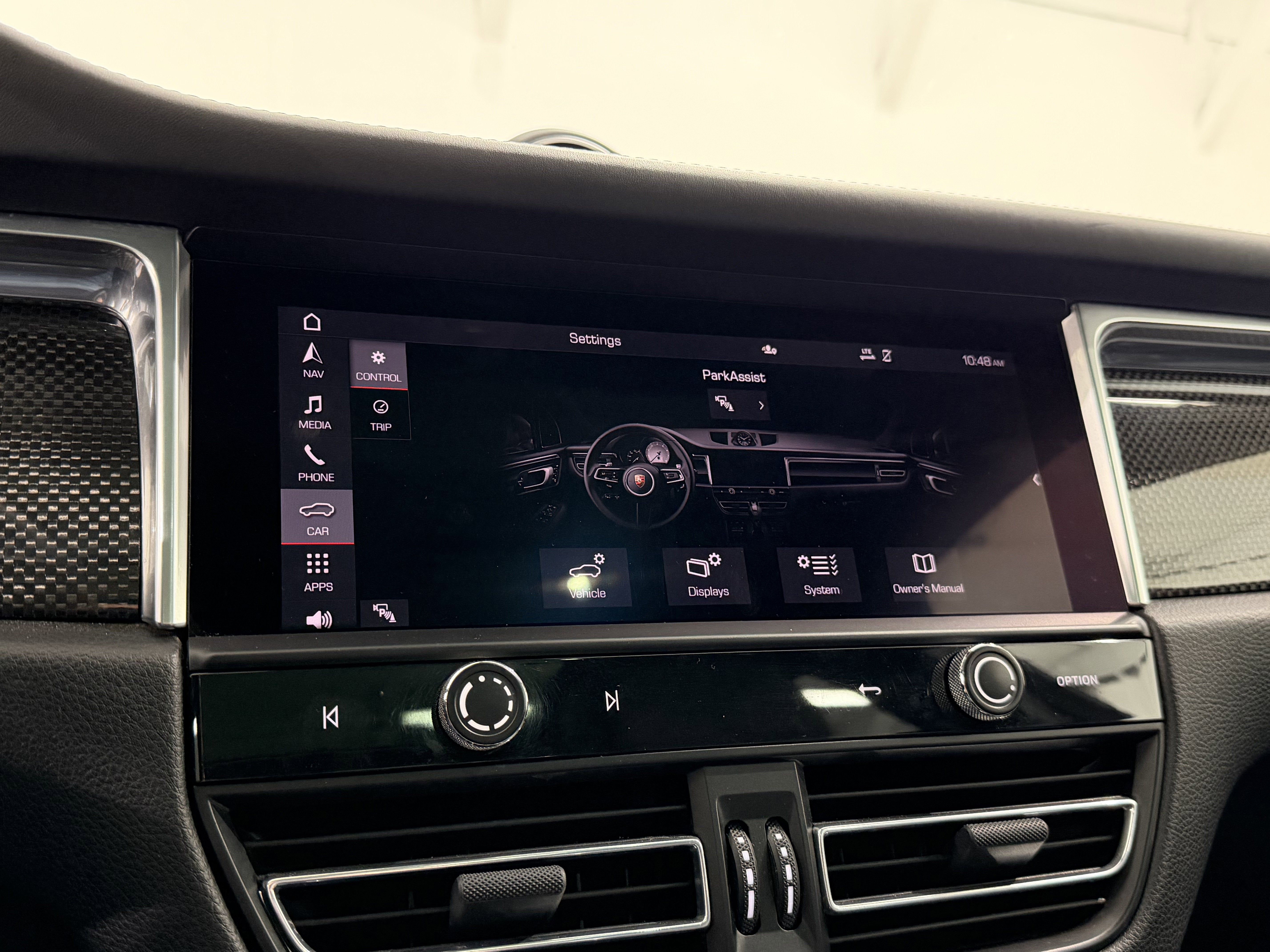 2022 Porsche Macan AWD