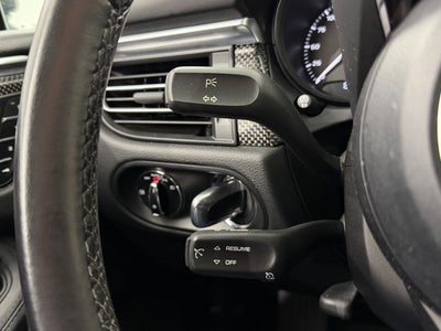 2022 Porsche Macan AWD