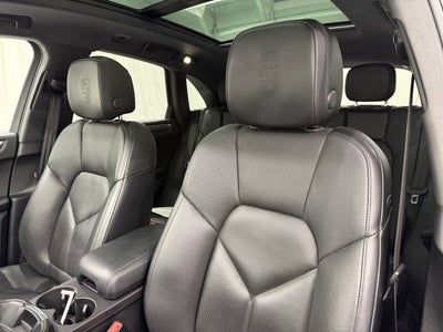 2022 Porsche Macan AWD