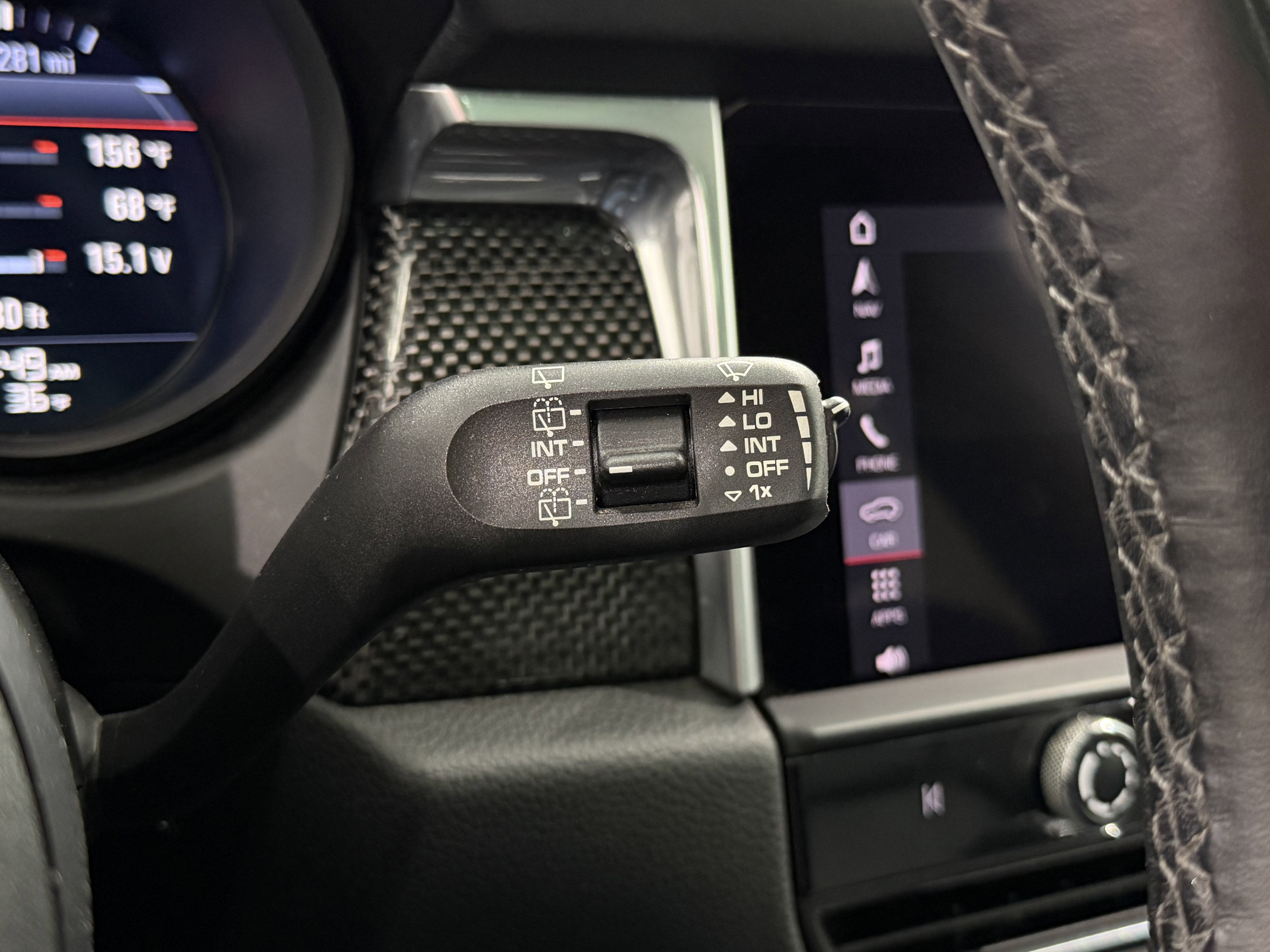 2022 Porsche Macan AWD