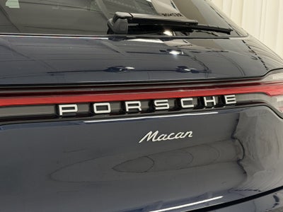 2022 Porsche Macan AWD