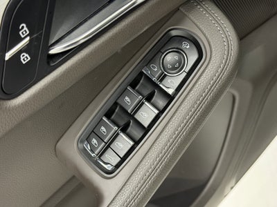 2023 Porsche Macan T