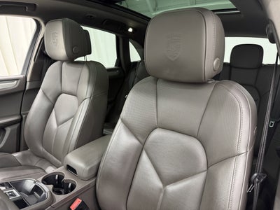 2023 Porsche Macan T