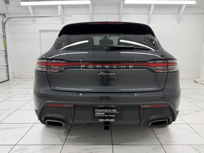2025 Porsche Macan Base