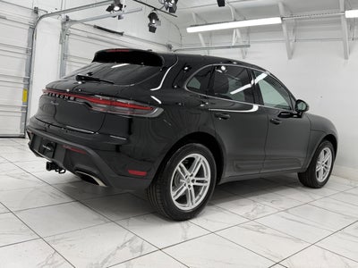 2025 Porsche Macan Base