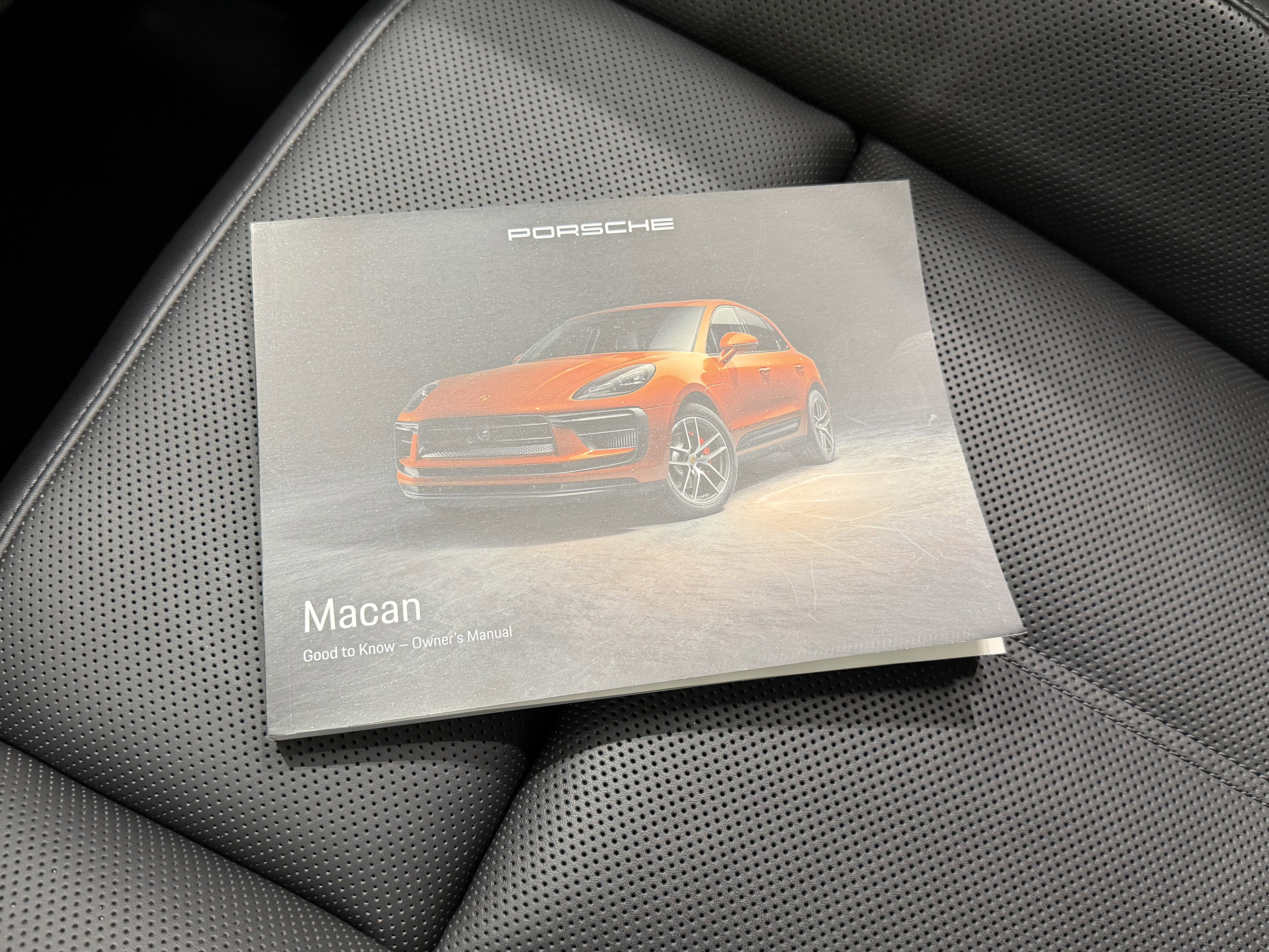 2025 Porsche Macan Base