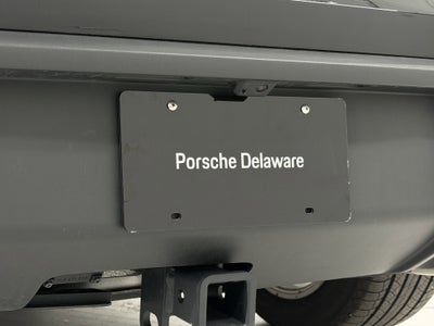 2025 Porsche Macan Base