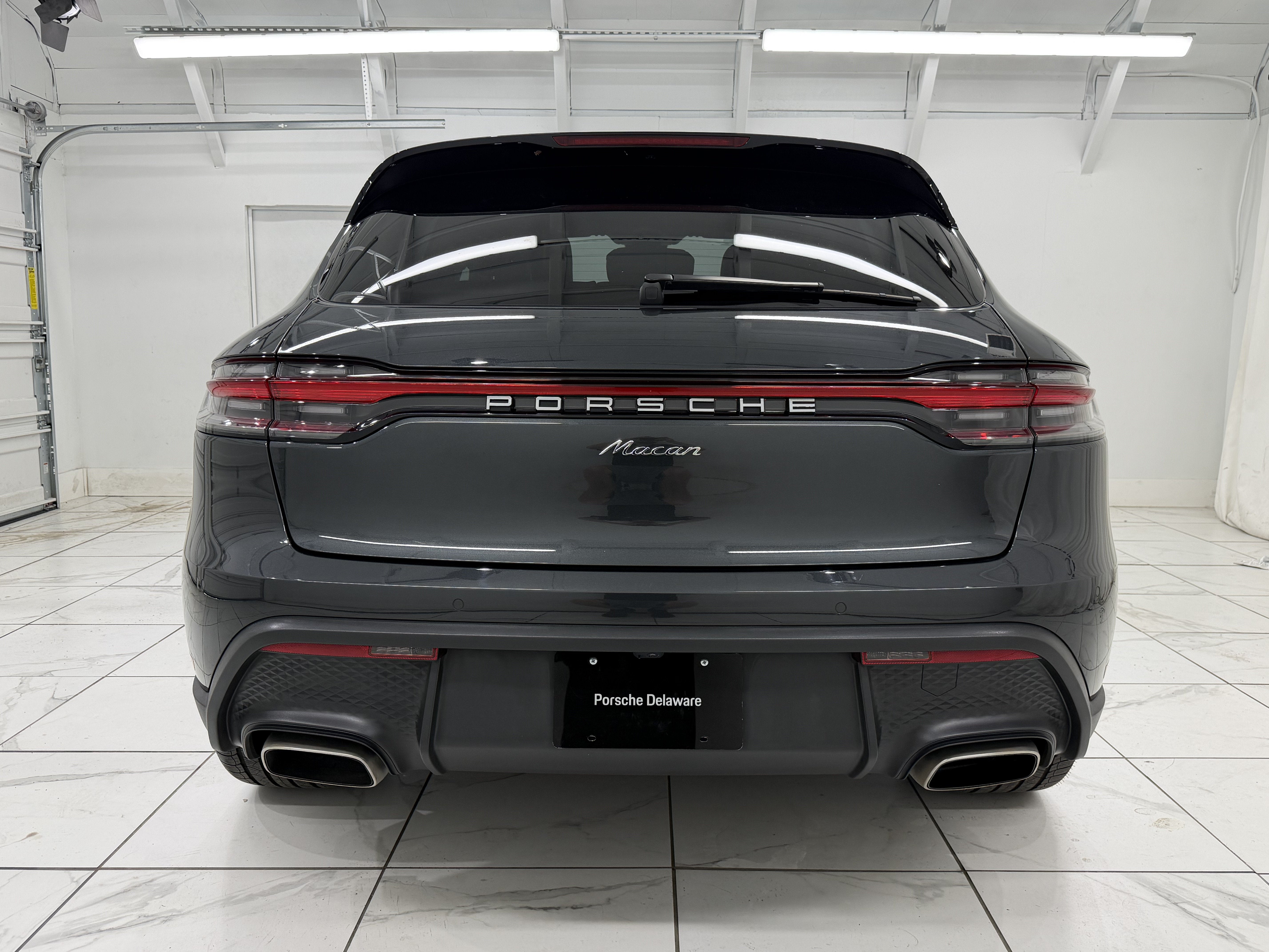 2024 Porsche Macan Base