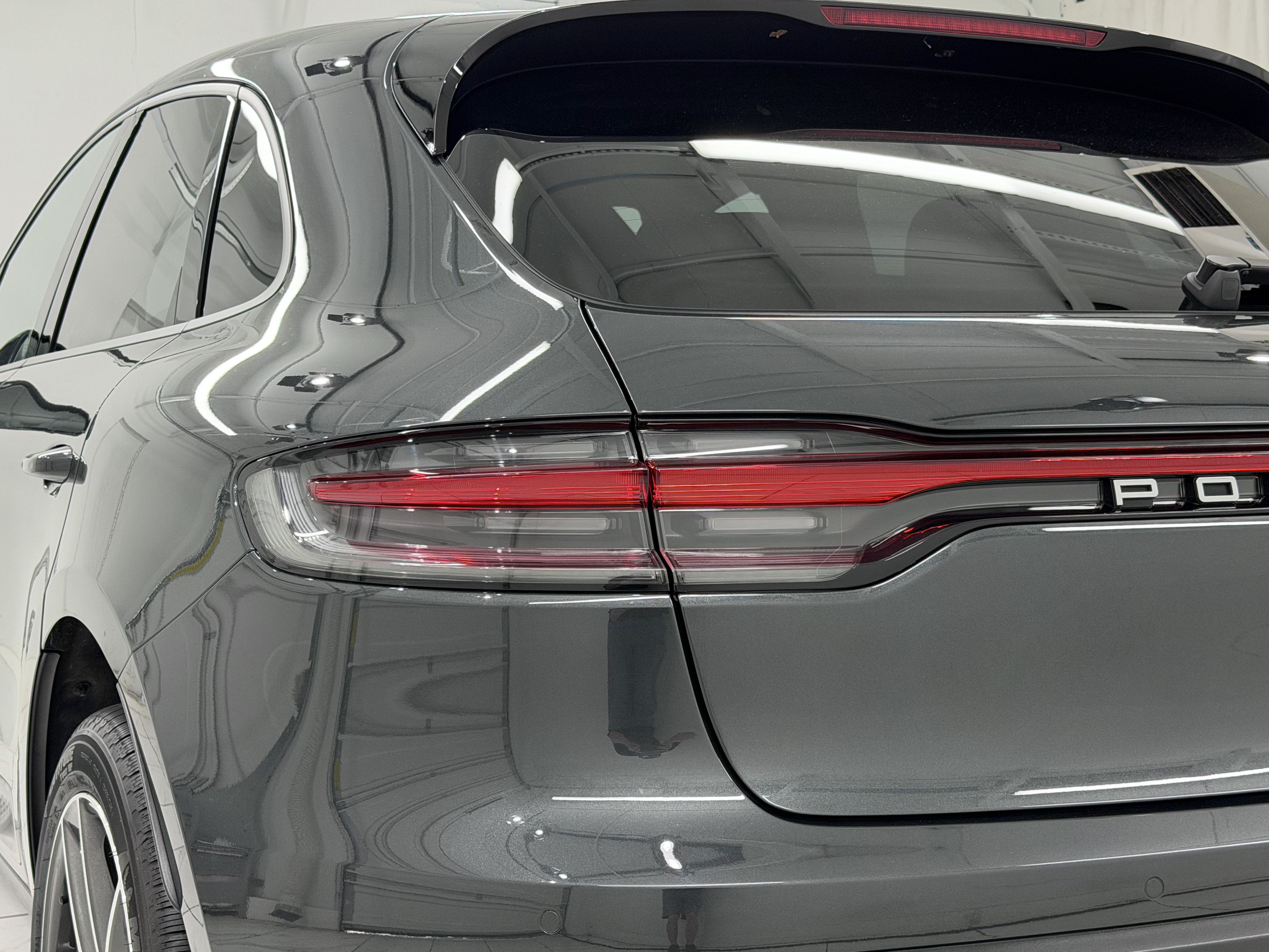 2024 Porsche Macan Base