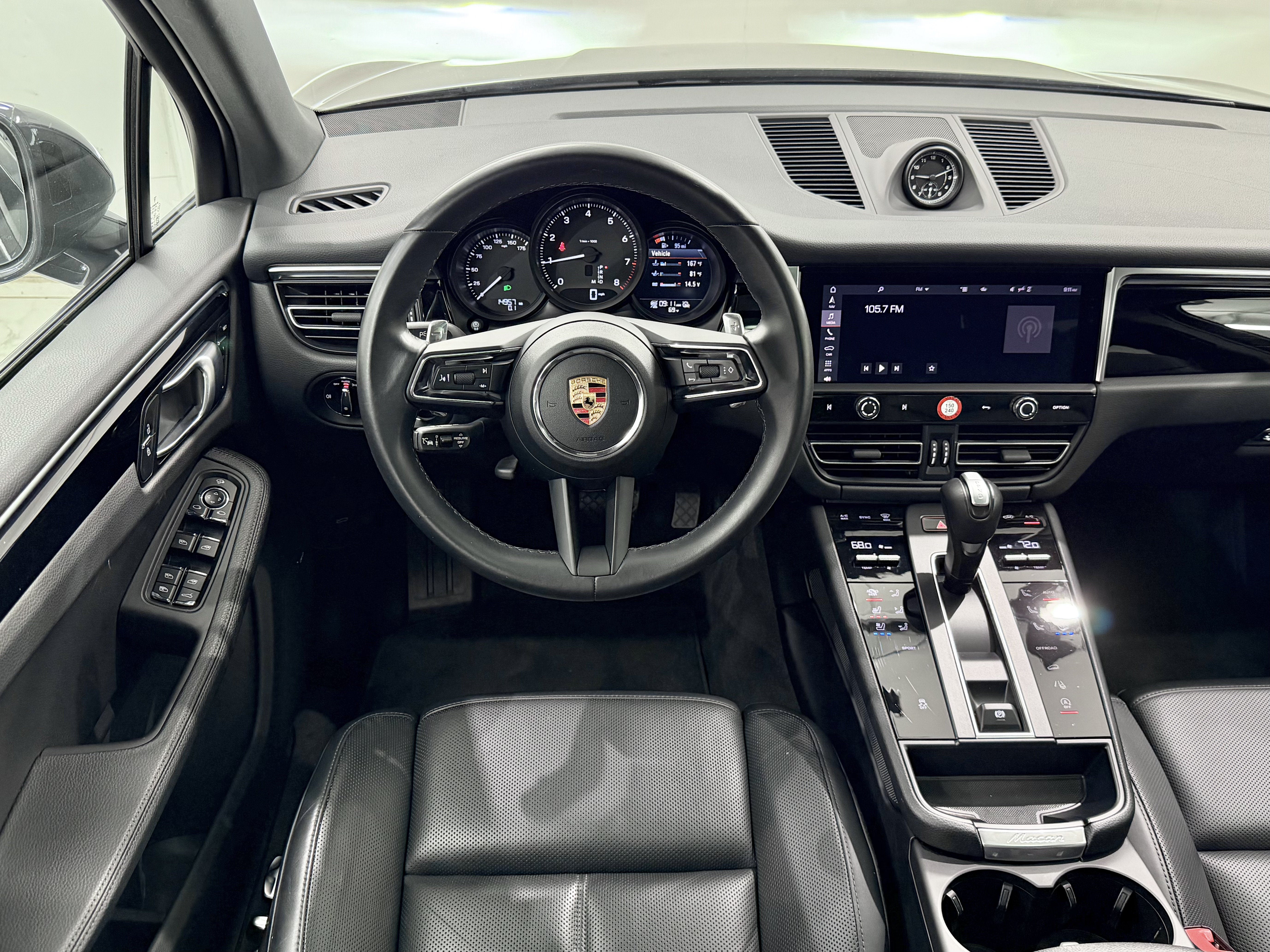 2024 Porsche Macan Base