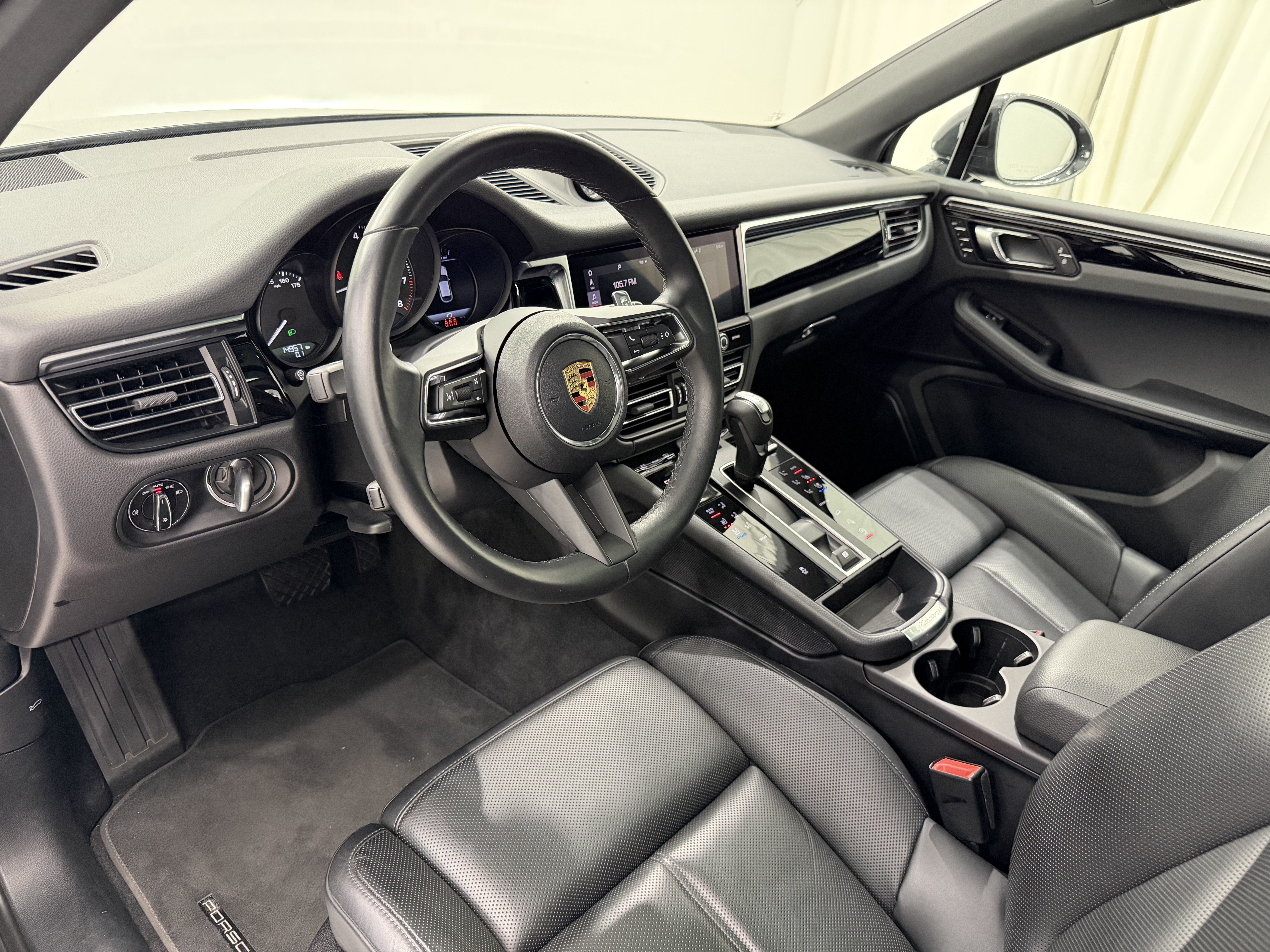 2024 Porsche Macan Base