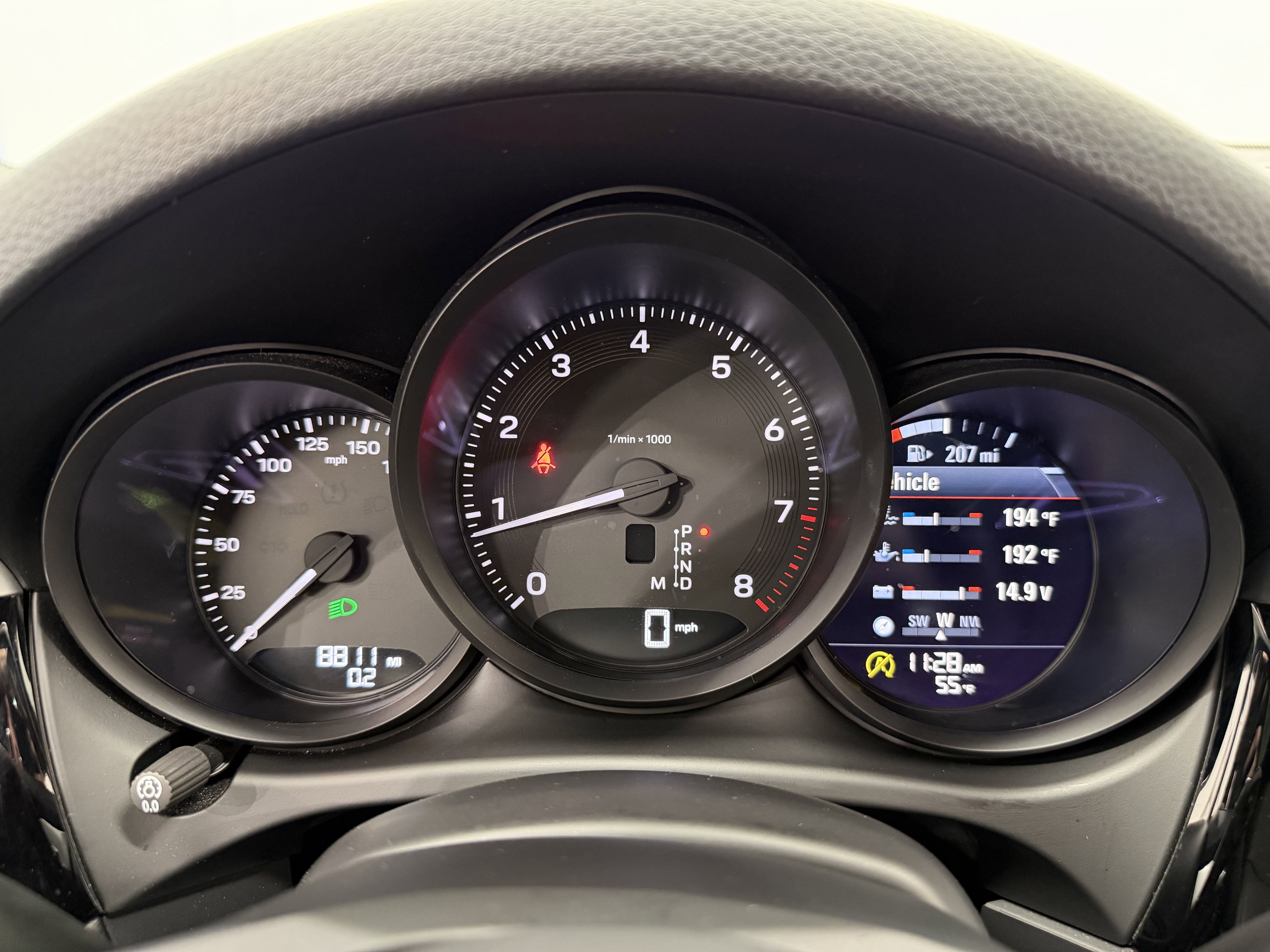 2025 Porsche Macan Base