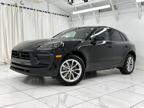 2026 Porsche Macan Base